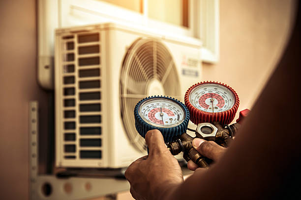 Professional Hvac Maintenance technician working in Braddock Heights, MD